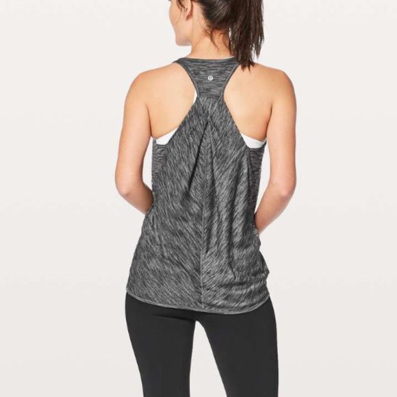 Lululemon Essential Tank - Picture 3 of 5